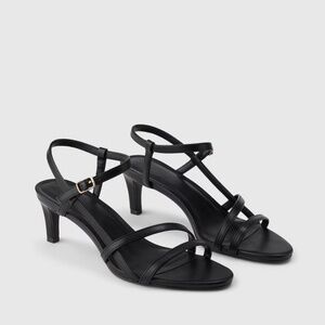 Gap black strappy heel sandals size 11